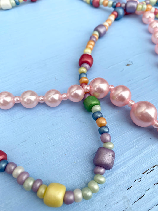Regnbuefarvet vintage halskæde